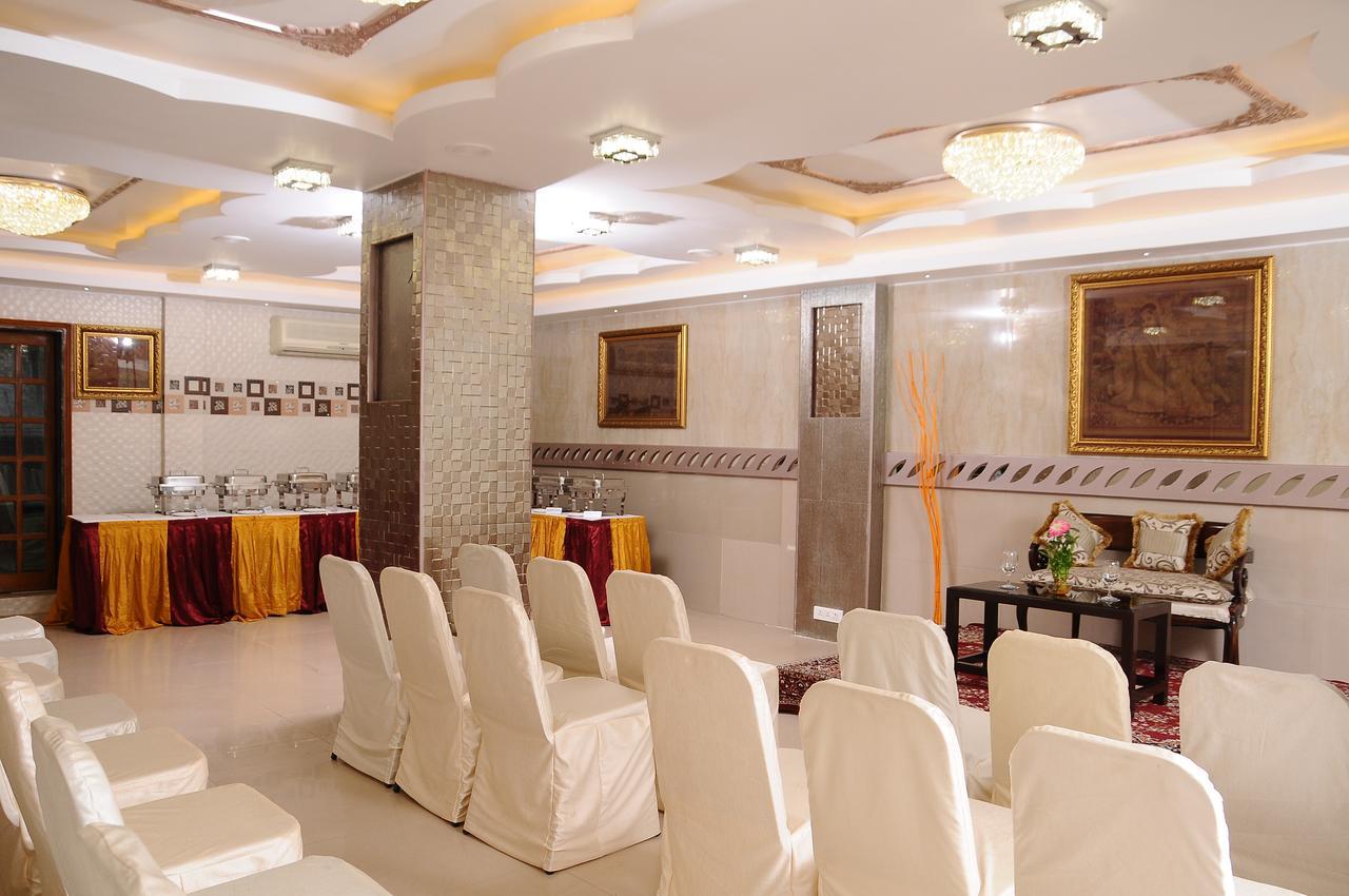 Kanchi Residency Madras Buitenkant foto