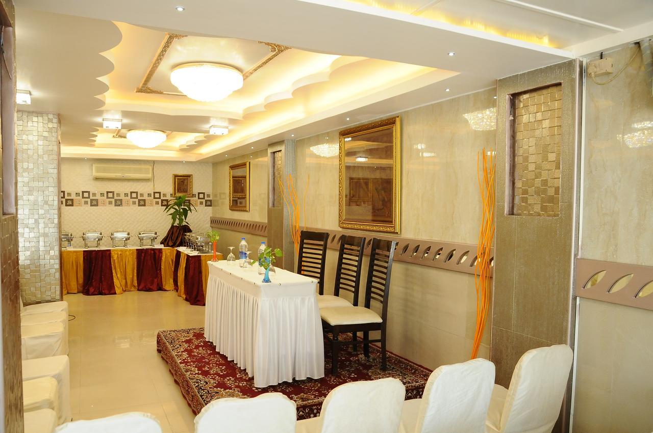 Kanchi Residency Madras Buitenkant foto
