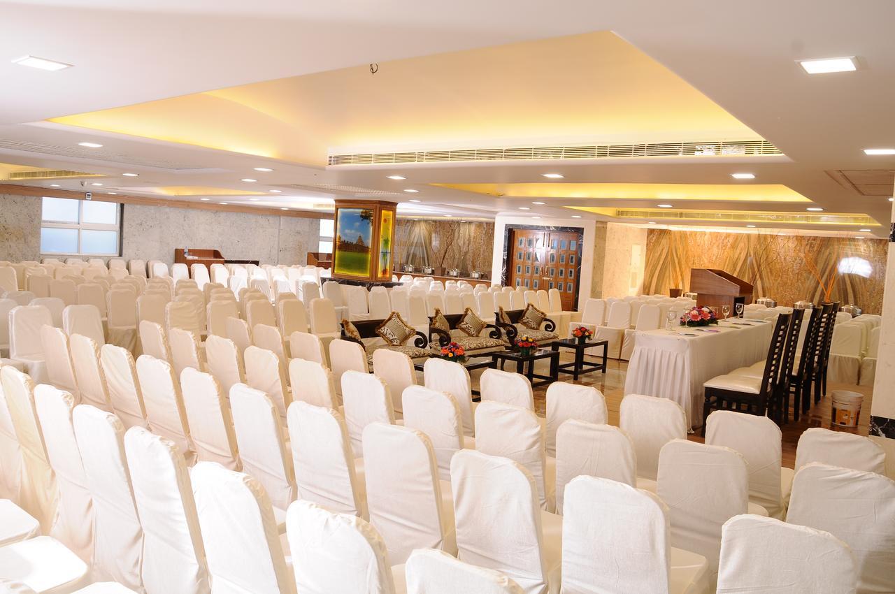 Kanchi Residency Madras Buitenkant foto
