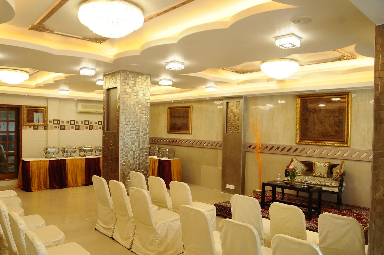 Kanchi Residency Madras Buitenkant foto