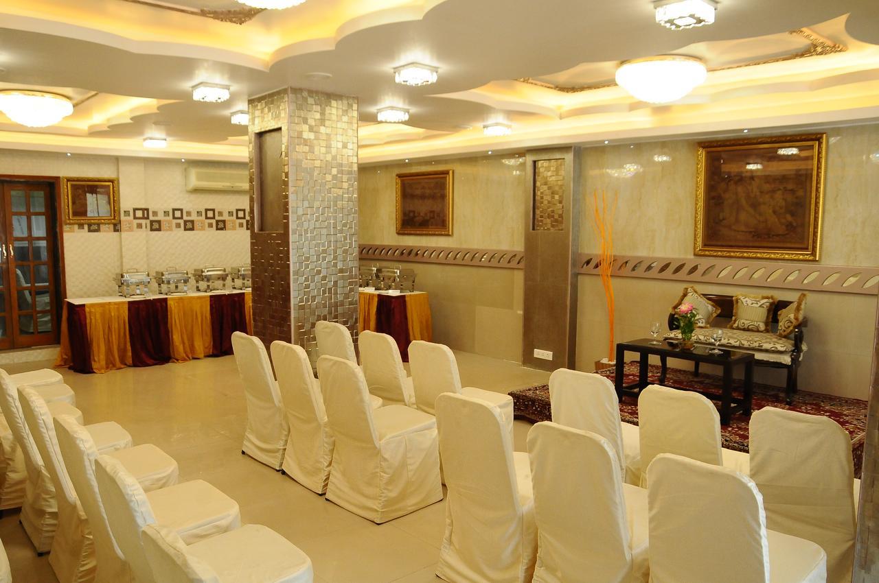 Kanchi Residency Madras Buitenkant foto