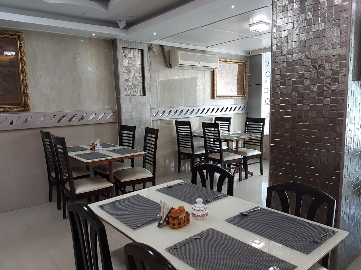 Kanchi Residency Madras Buitenkant foto