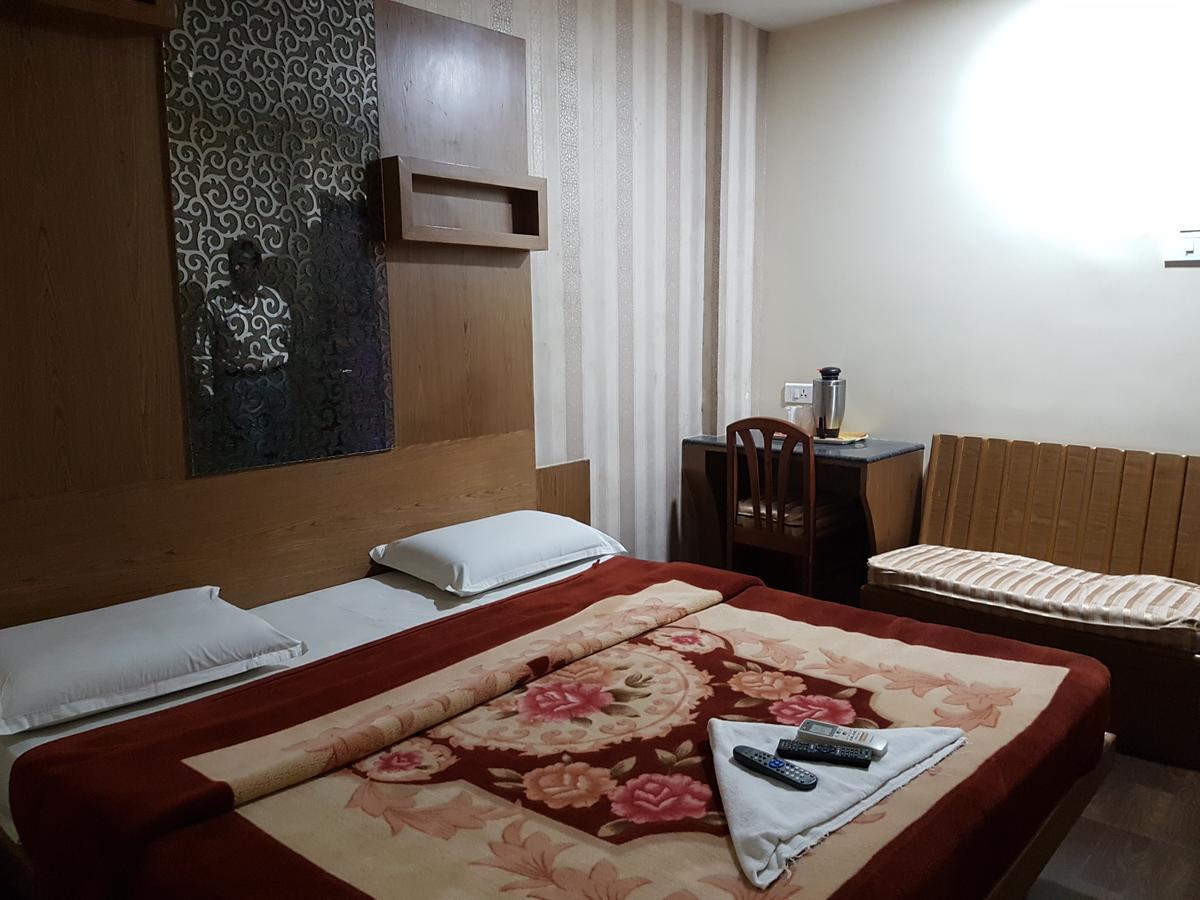 Kanchi Residency Madras Buitenkant foto