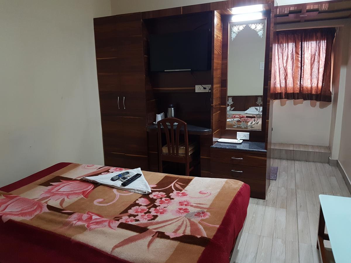 Kanchi Residency Madras Buitenkant foto