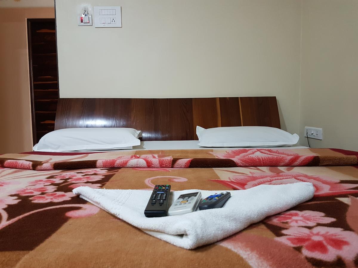 Kanchi Residency Madras Buitenkant foto