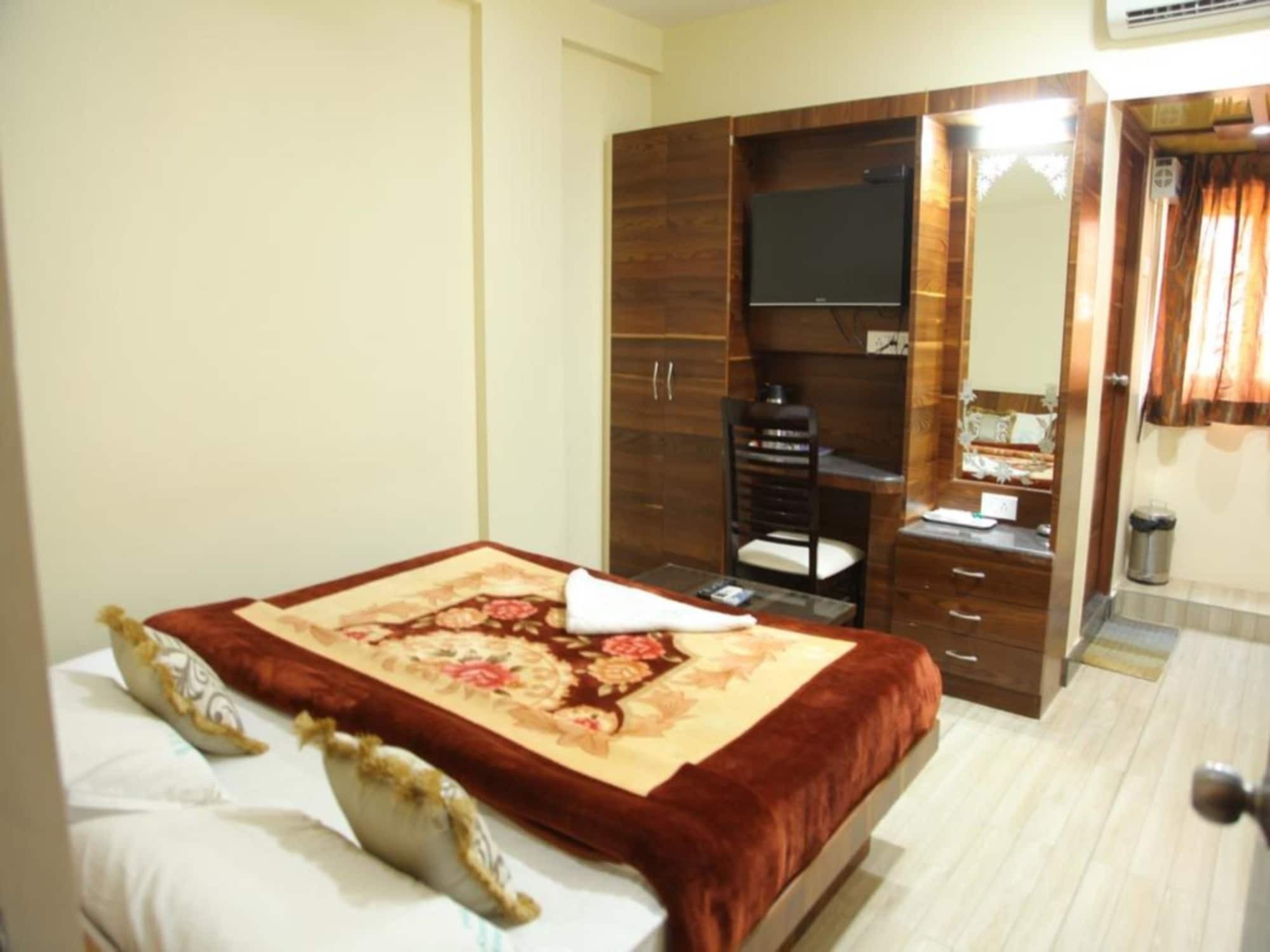 Kanchi Residency Madras Buitenkant foto